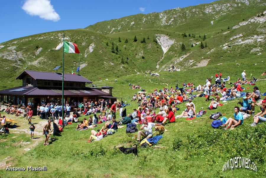 27 Quanta gente oggi.jpg